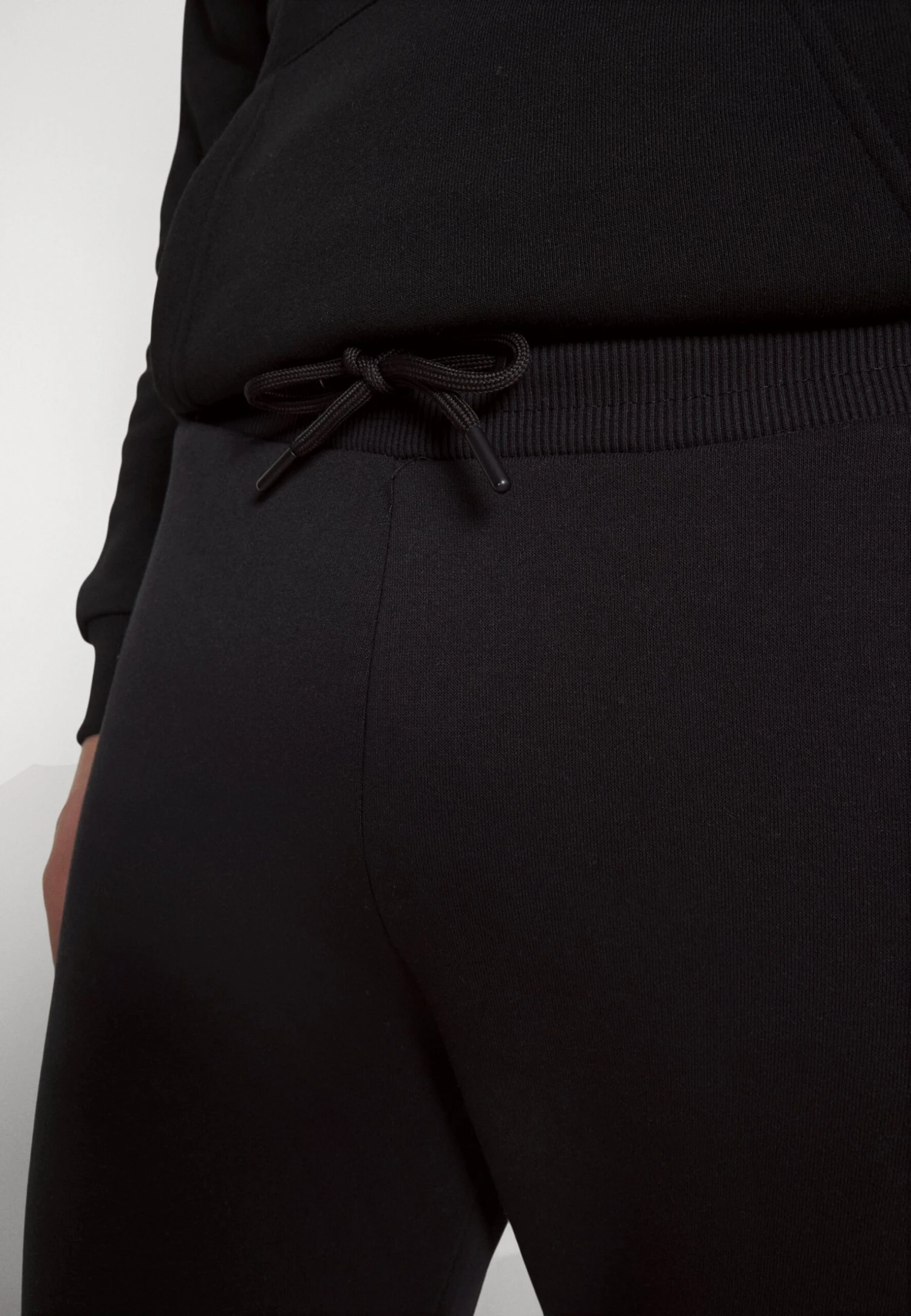 Contrast Script Tracksuit Set - Chándal - Brown/Black - Imagen 7