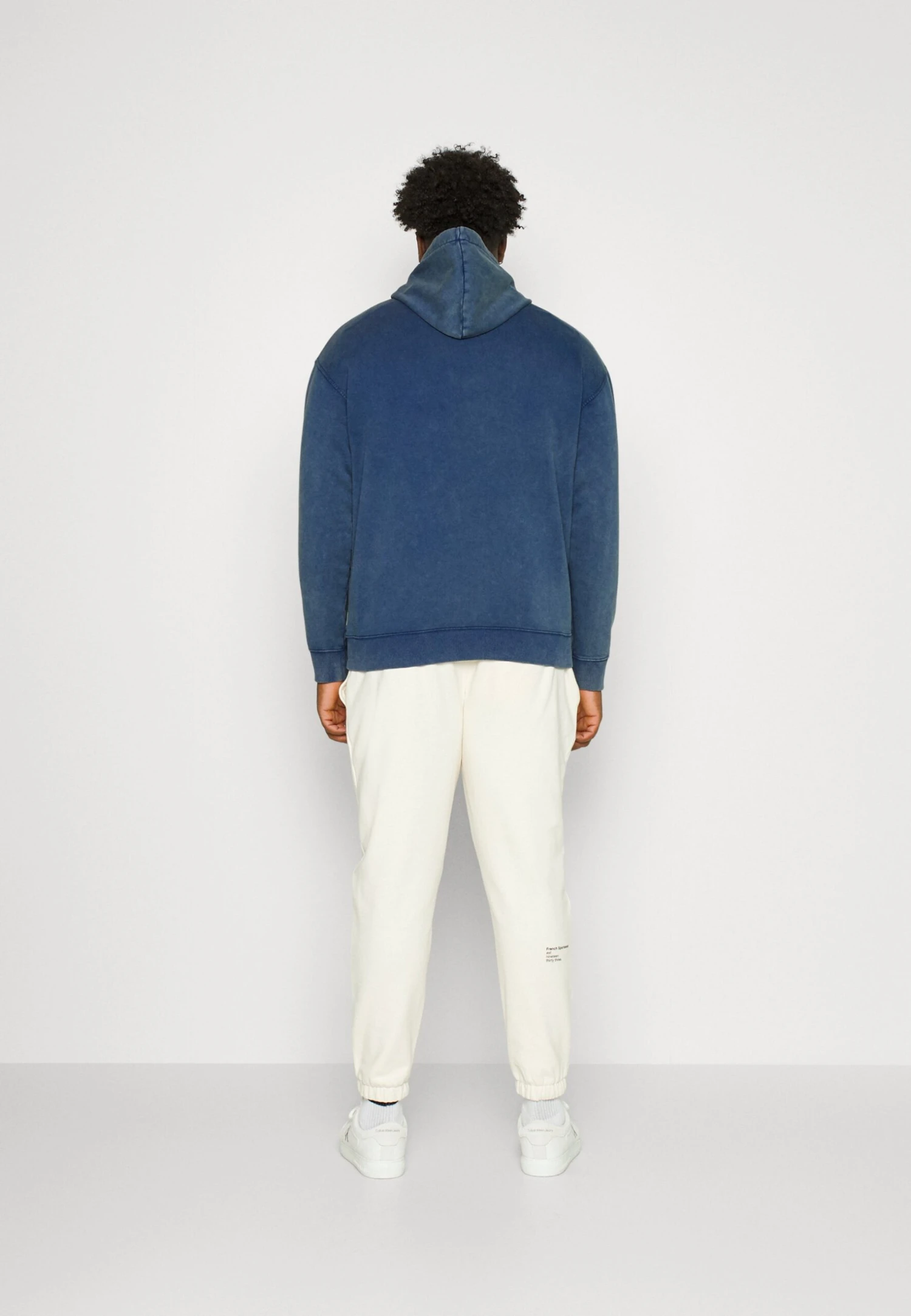 Scotch & Soda Garment Dye Logo Hoodie - Sudadera - Marine - Imagen 3