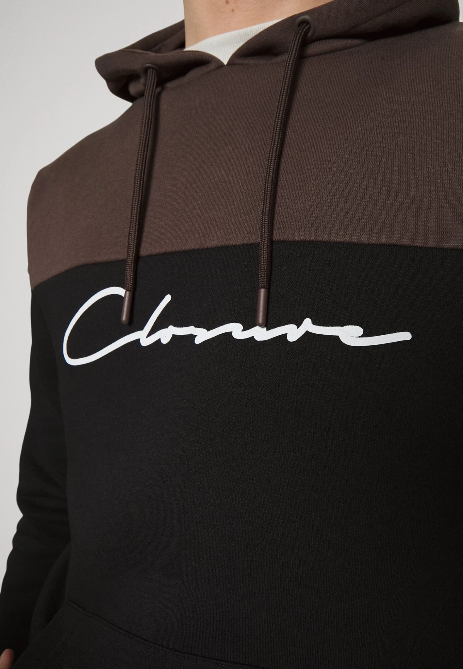 Contrast Script Tracksuit Set - Chándal - Brown/Black - Imagen 9