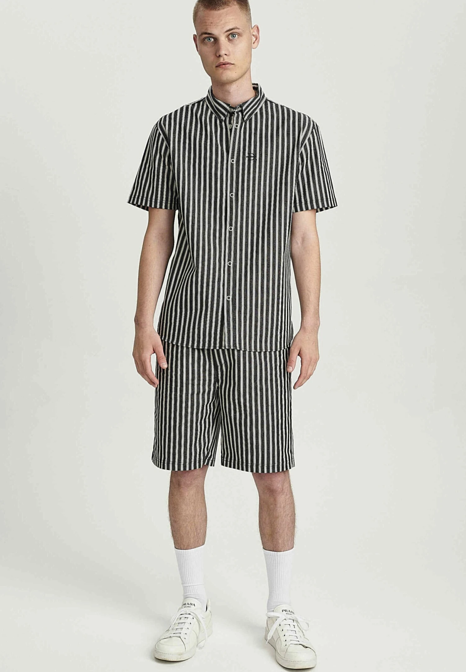 Carsten - Shorts - White Black