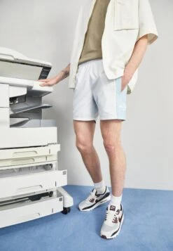 Nike Sportswear Trend Wv - Shorts - Photon Dust/Ocean Bliss