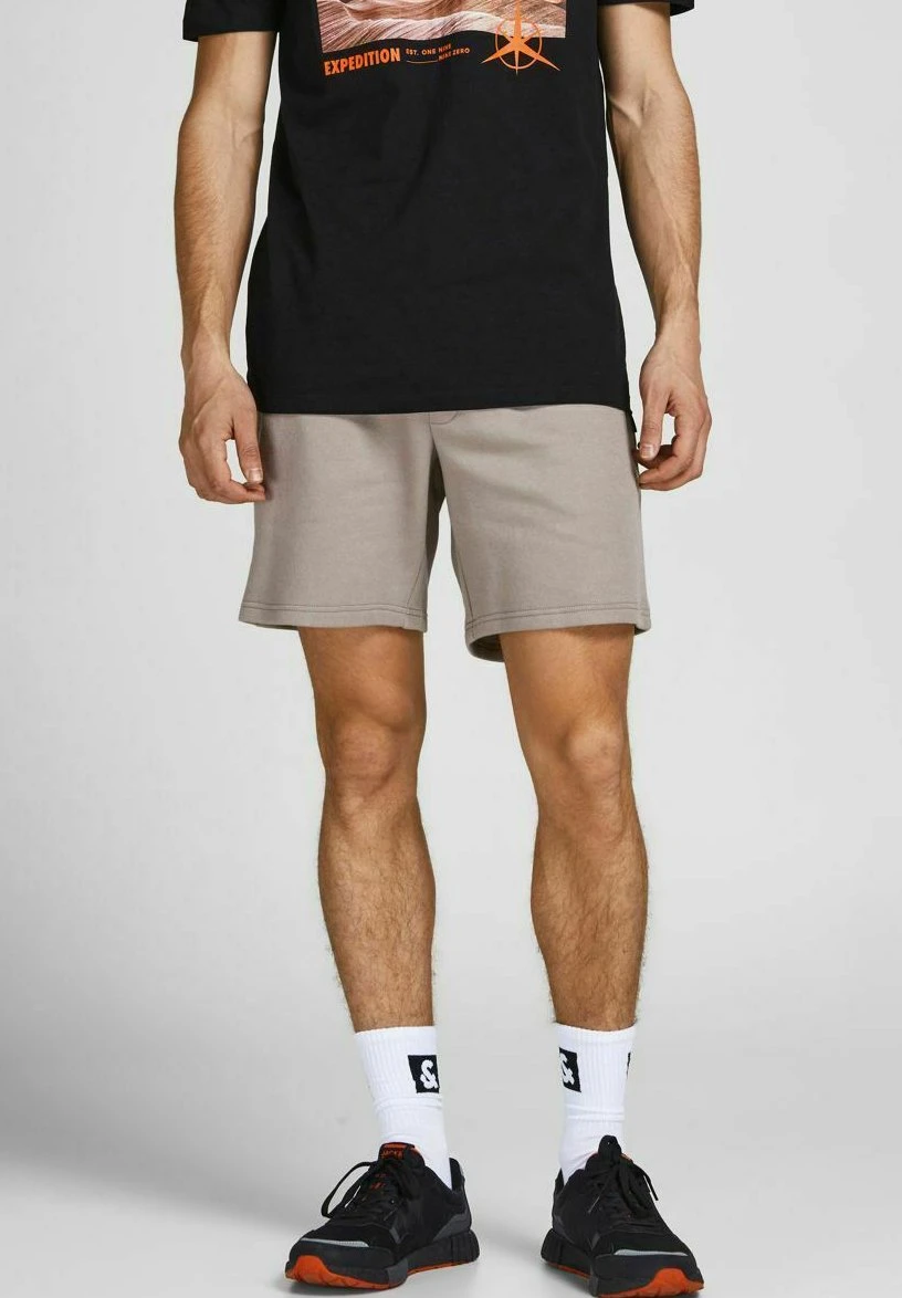 Jack & Jones Star - Shorts - Fungi