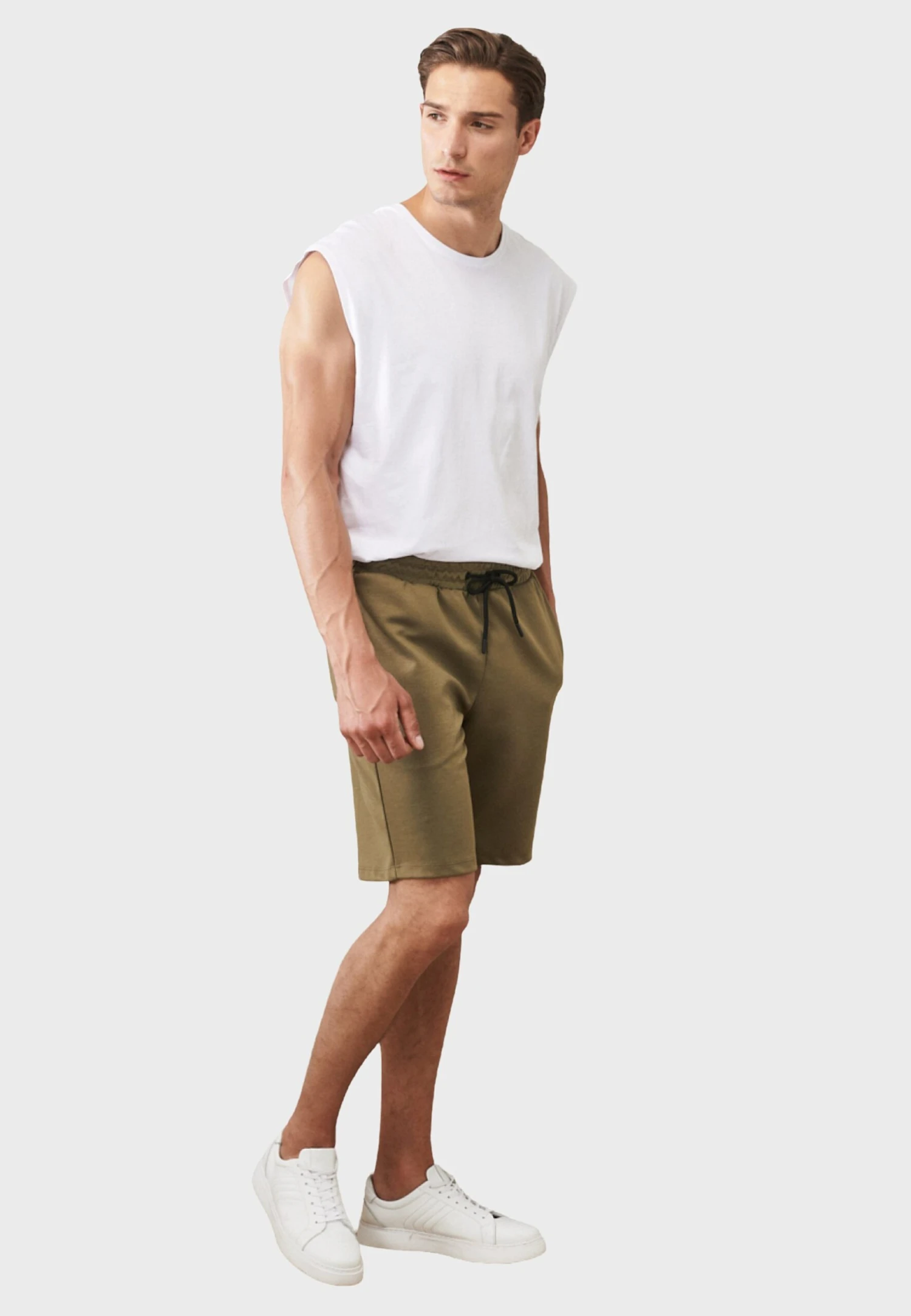 Standard Fit - Shorts - Khaki - Imagen 3
