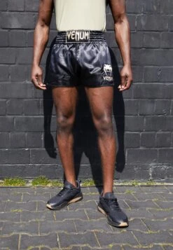 Venum Muay Thai Shorts Classic - Pantalón Corto De Deporte - Black/Gold