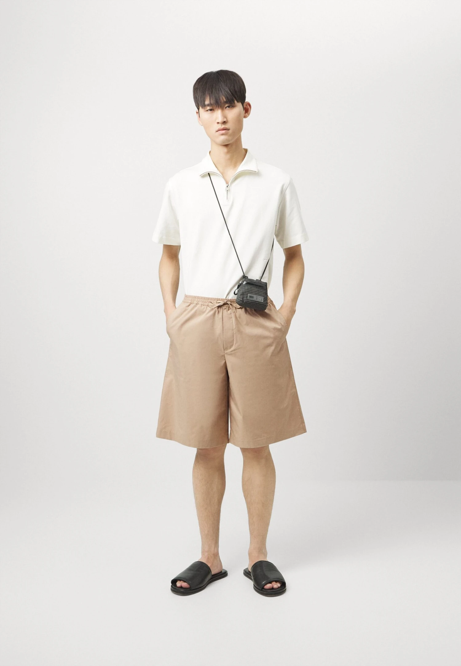 Holzweiler Oliver- Shorts - Beige - Imagen 2